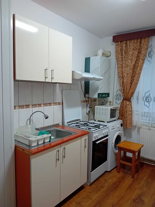 Inchiriez apartament cochet direct proprietar