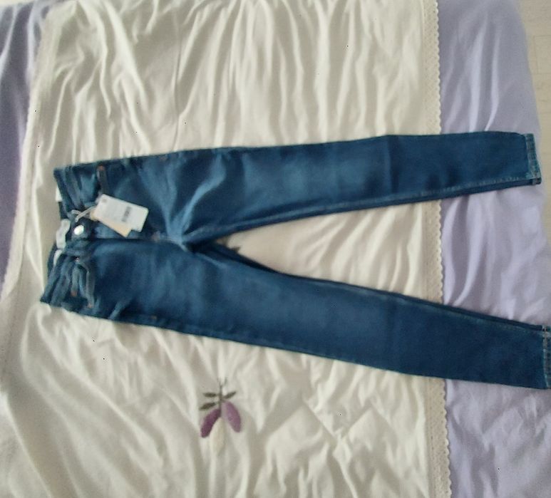 Vând blugi Mango, albastru, mas 36,skinny