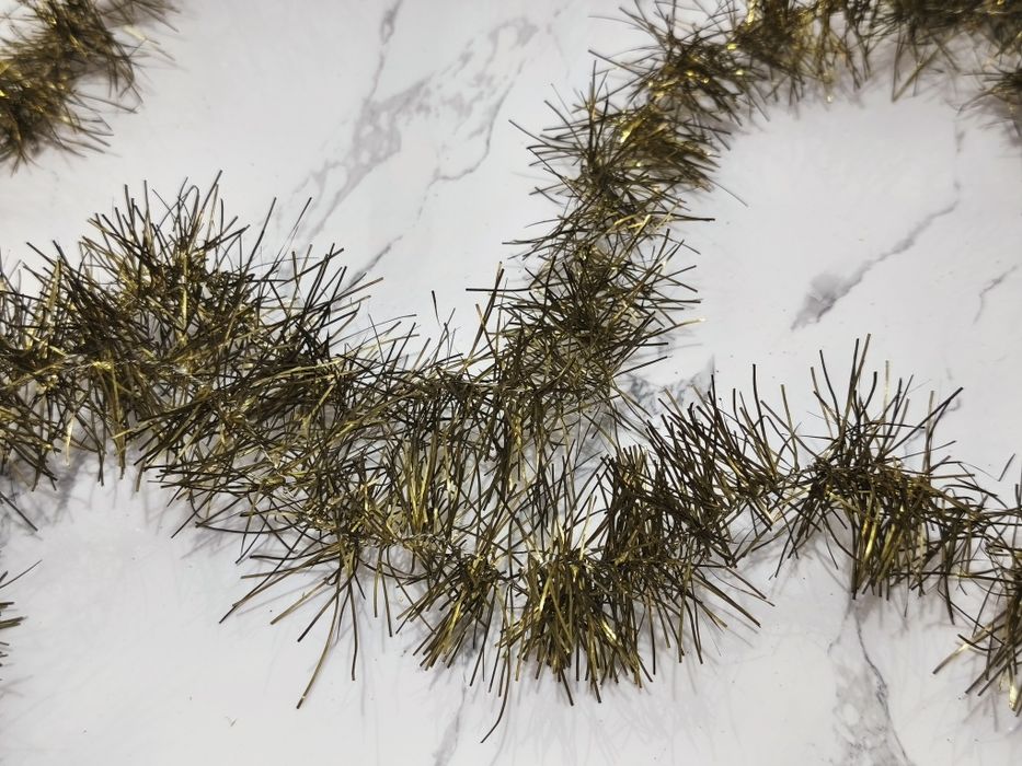 Beteală de pom veche anii '70 sârmată culoarea aurie 5 m