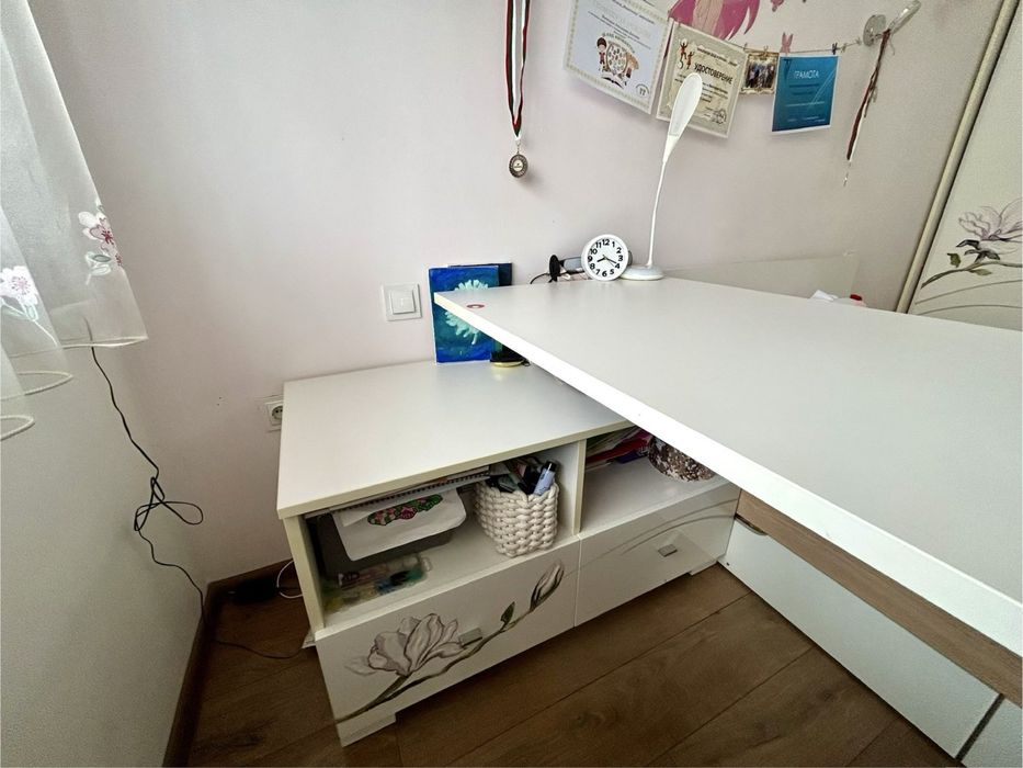 Бюро  Meblik - много запазено