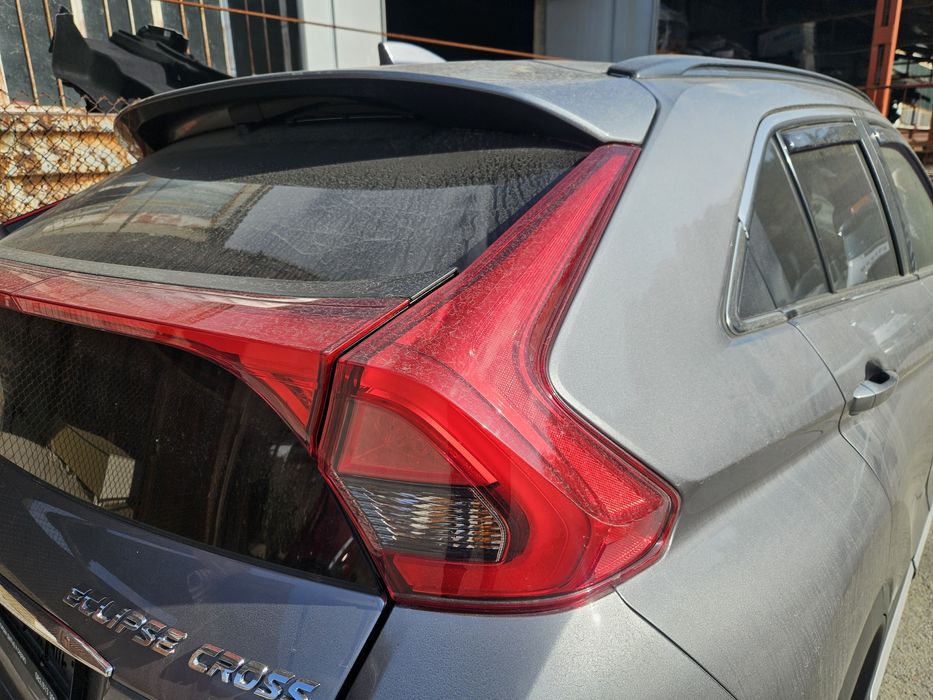 Ляв/десен стоп за Mitsubishi Eclips Cross