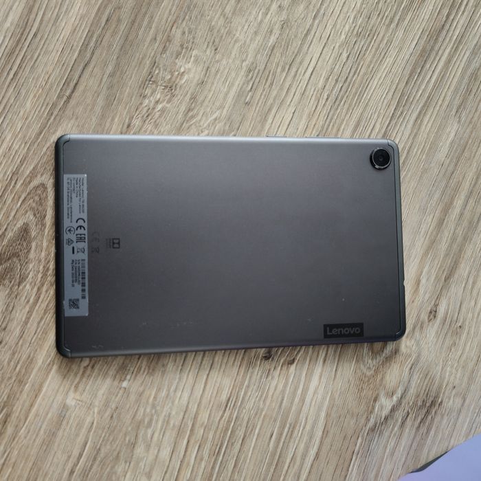 Таблет Lenovo Tap M8