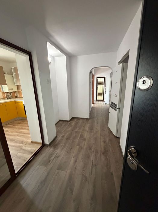 Apartament de închiriat