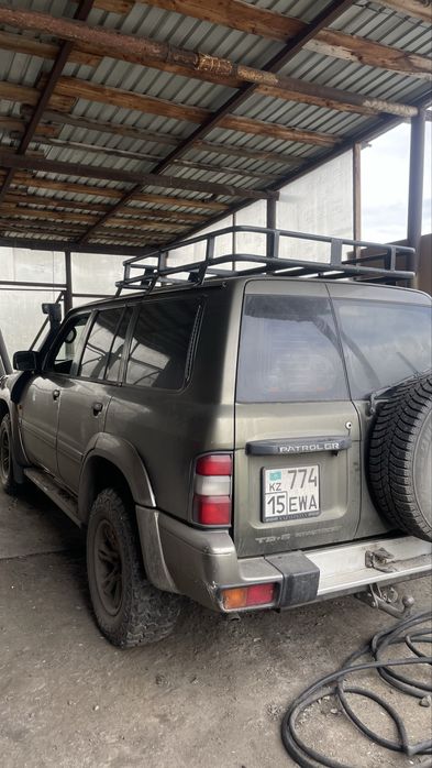 Nissan Patrol Y61 1998