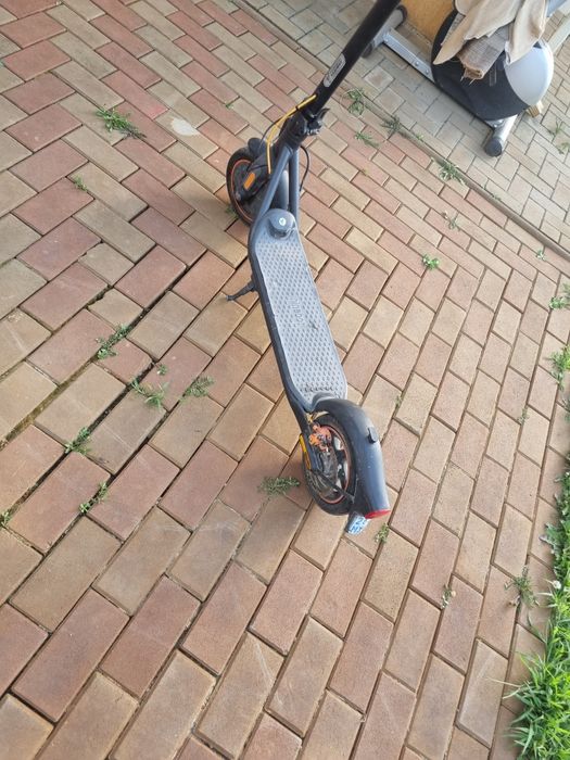 Vand ninebot f2.