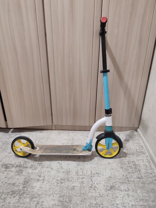 Продам самокат 11.000