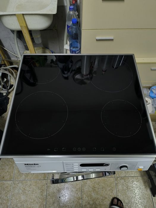 Индукционен плот Amica KMI 13314 E