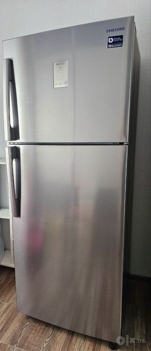 продается холодильник samsung