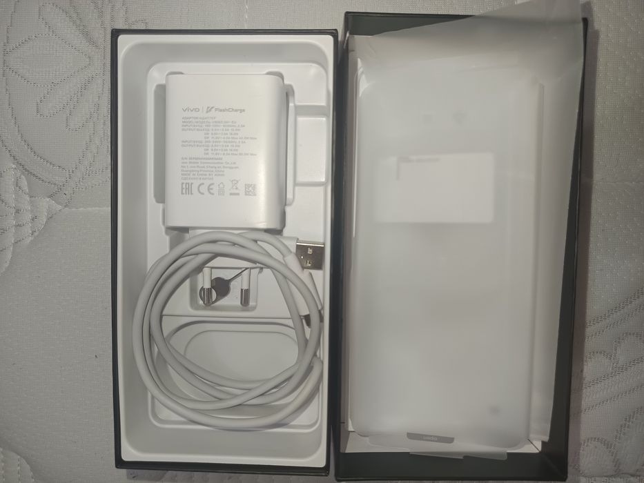 Vivo v50 lite 8/128 gb