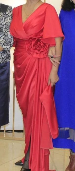 Платье вечернее  нарядное