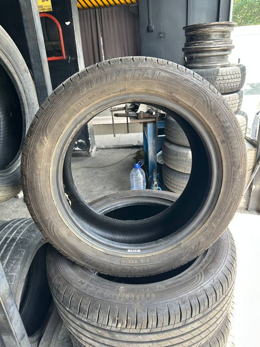 215/55/17 Goodyear Perigon balon