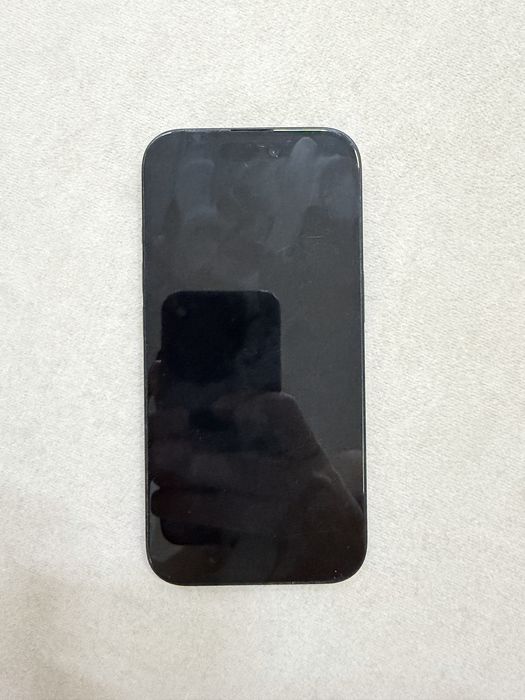 Продаю iPhone 16, 128 гигабайтов