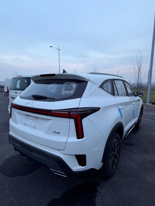 JAC JS8 PRO Flagship+ кроссовер