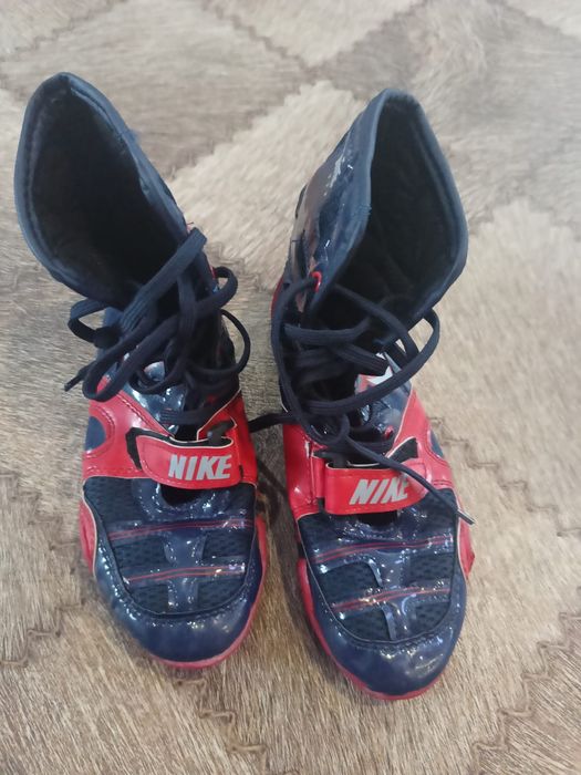 Боксёрская обувь Nike