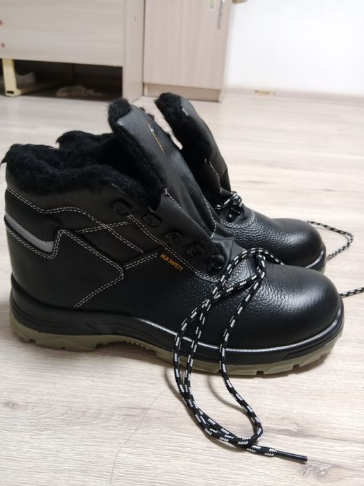 Обувь, Етік сатылады