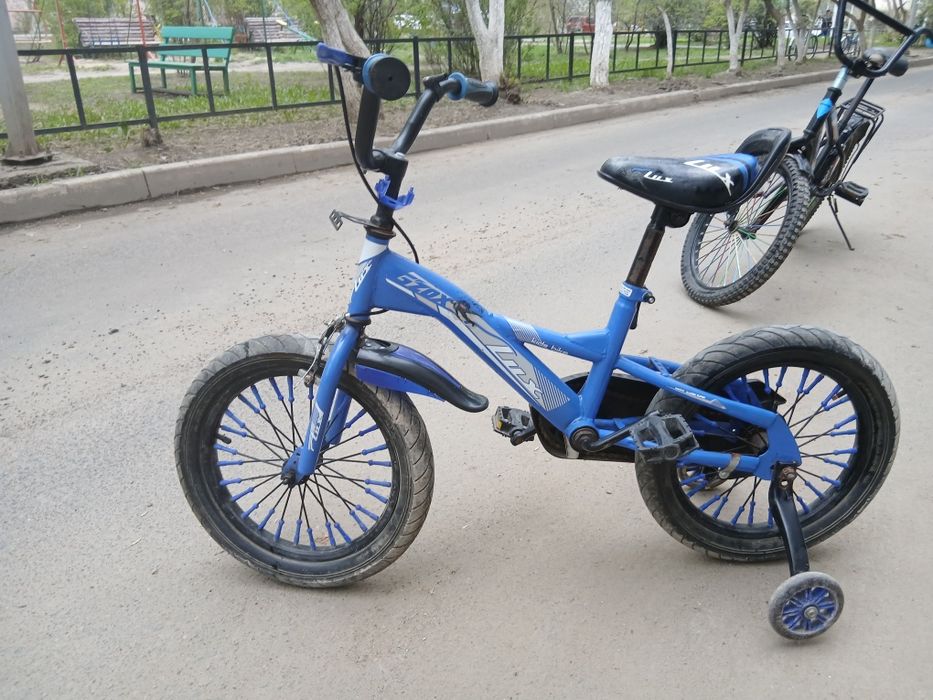 Продам два велосипеда.