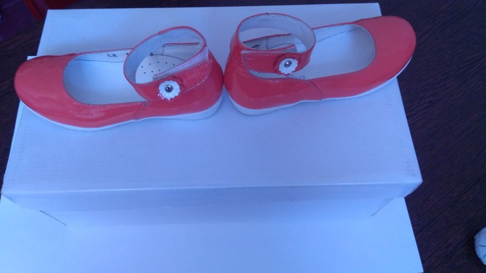 Pantofi fete nr. 26, piele naturală lăcuită, coral, Marelbo - UTILIZ