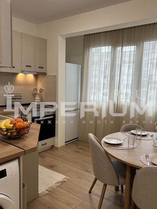 СЛЕД ОСНОВЕН РЕМОНТ! Тристаен обзаведен апартамент под наем в района