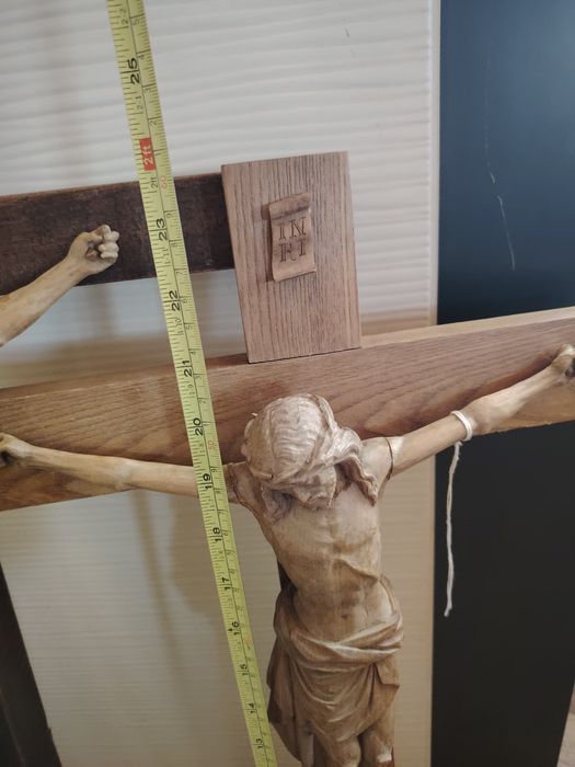 Crucifixuri de lemn
