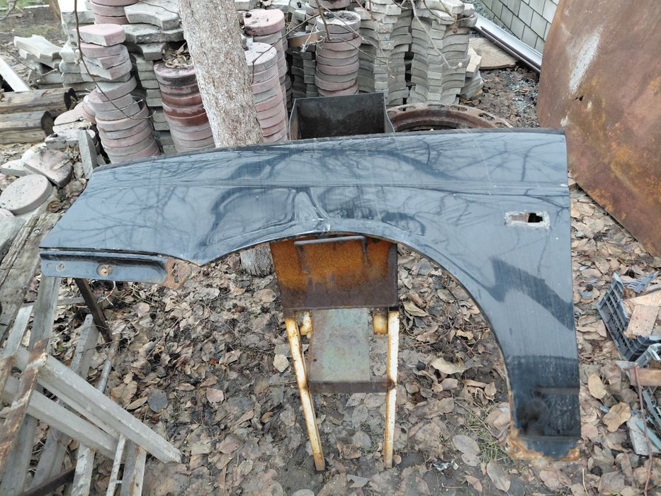 Продам крыло приора