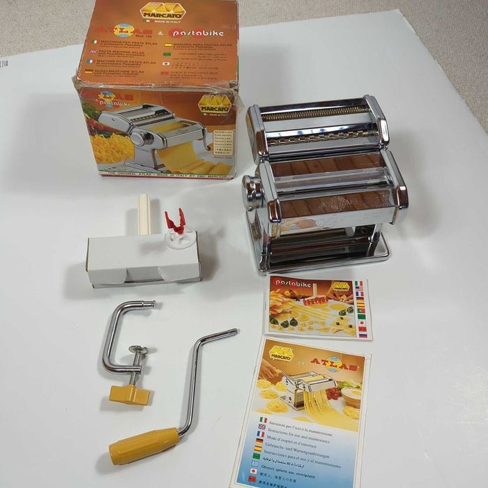 Кухонные посуды: мантоварки РАЗНЫЕ