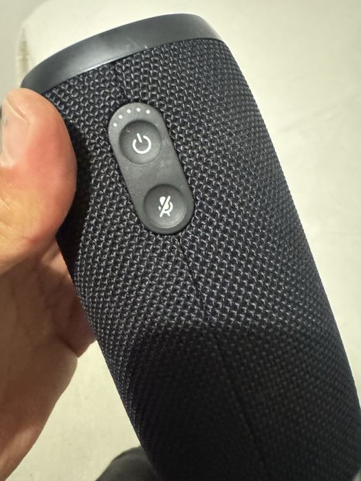 Boxa bluetooth jbl link 10 defecta