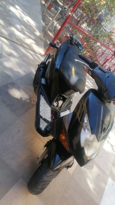 Vînd scuter perfect funcțional preț 700 de lei 0742931049