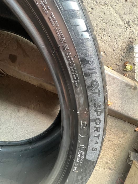 Гуми 275/35/21 Michelin