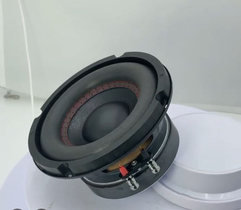 Басови високоговорители