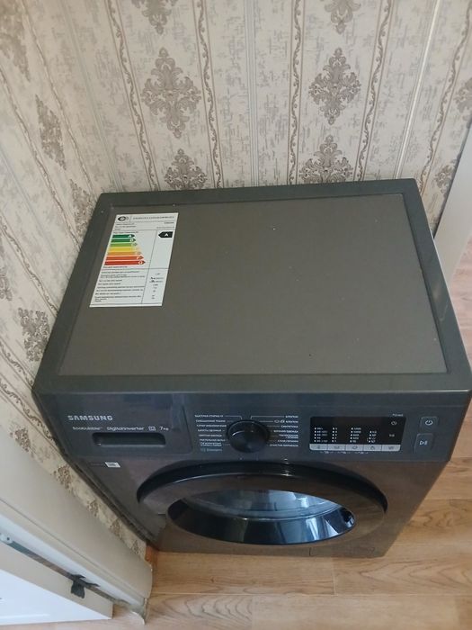 Продам стиральную машинку