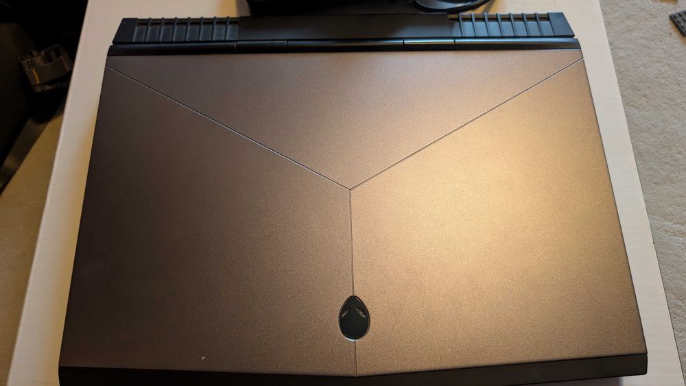 Alienware 15 r3 24gb ram