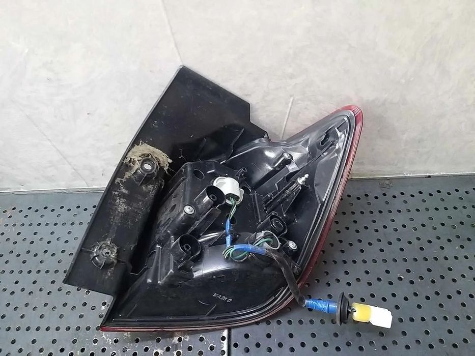 Stop tripla lampa stanga aripa led mitsubishi asx a046040