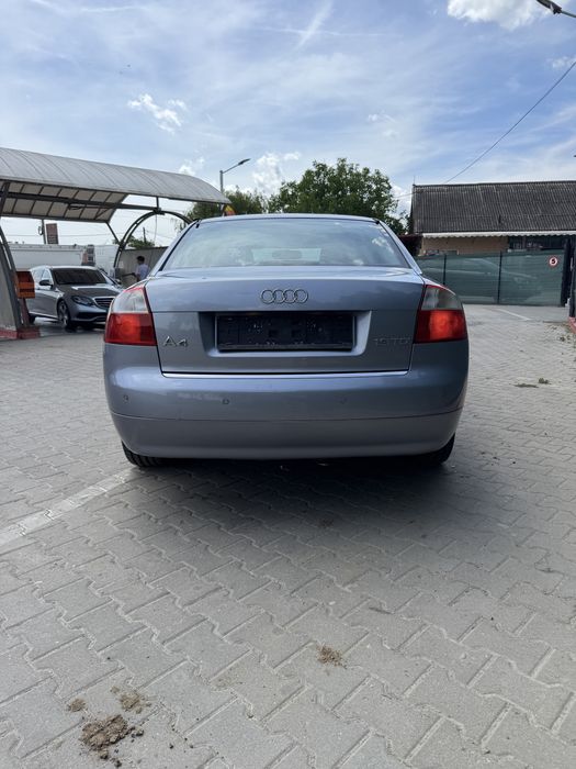 AUDI A4 2004 — imagine 8