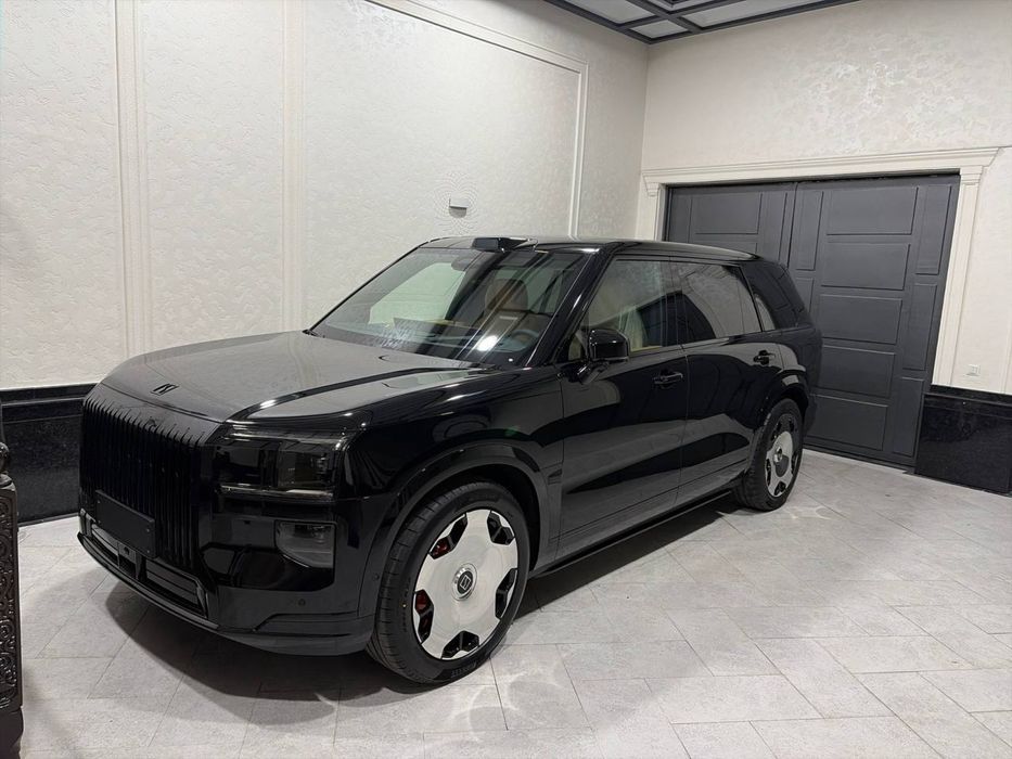 Zeekr 9x Ultra Растоможенная.Крутяшиеся сидения!Black piano!