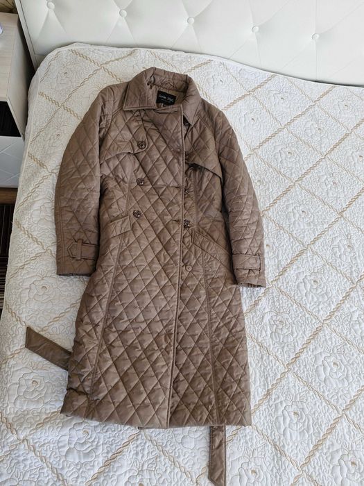 Продаётся женское утеплённое пальто