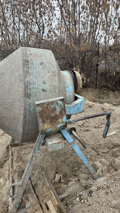 Продам бетономешалку 380 В