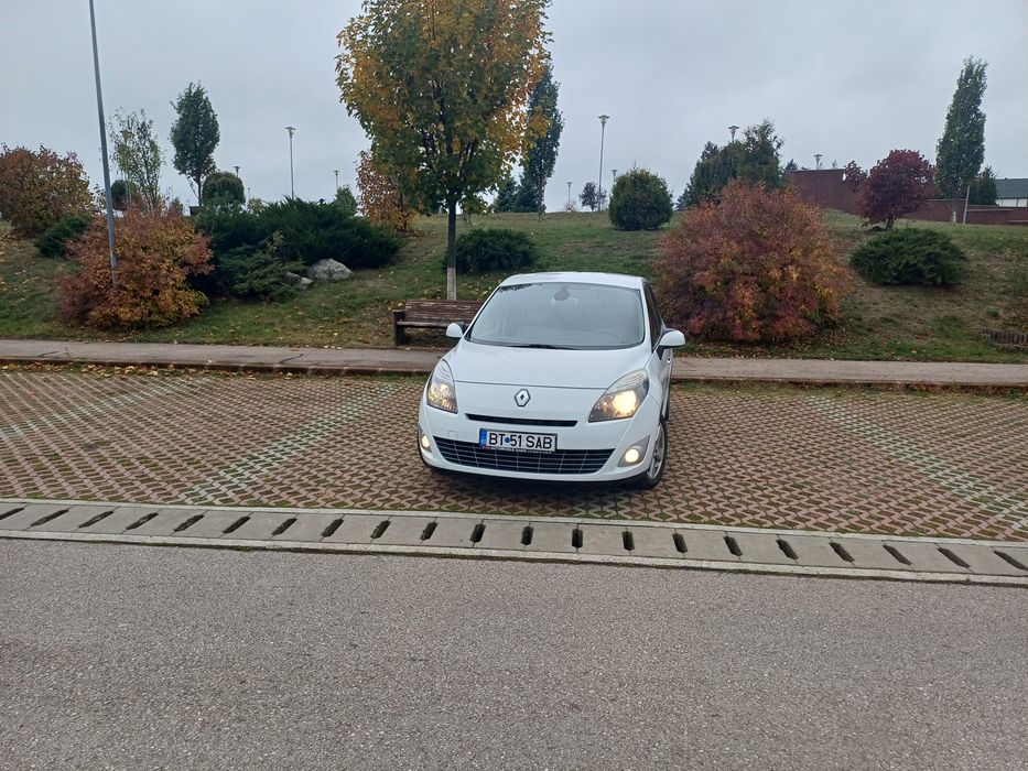 Vând renault grande scenic