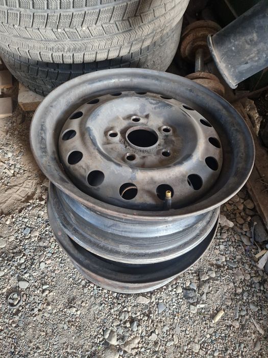 Запчасти на мазда 626