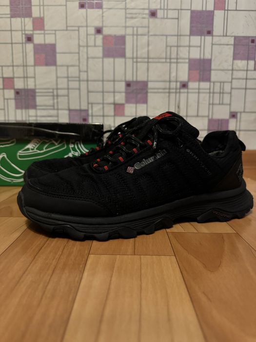 продам кроссовки Columbia Montrail