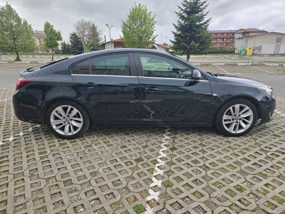 Opel Insignia 1.8 sri LPG