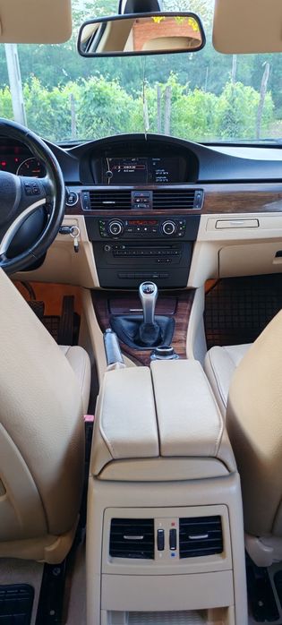 BMW e90 facelift