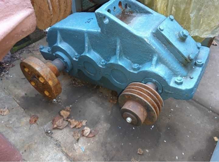 Transmisie unghiulara-reductor de turatie-foraj ect