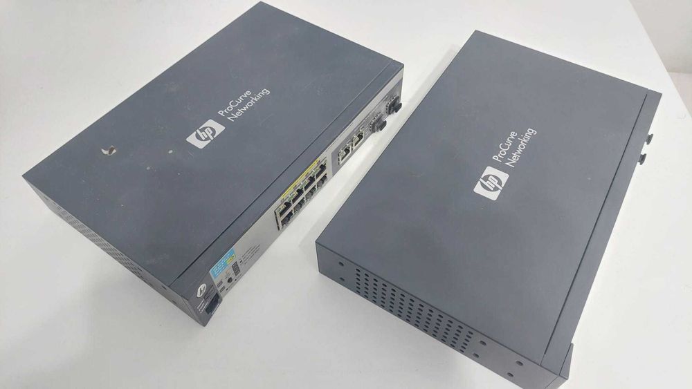 Switch HP ProCurve Networking (2 bucati)