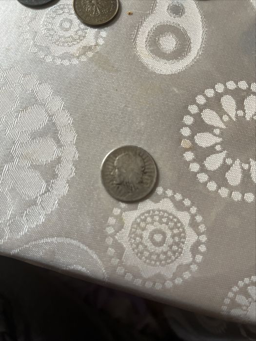 Продам старинные монеты