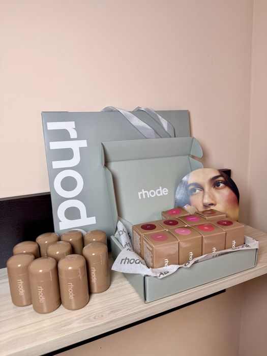 Rhode Pocket Blush оригинален кремообразен руж 5.3 г от Хейли Бийбър, всички цветове налични, blush stick за бузи и устни, нови