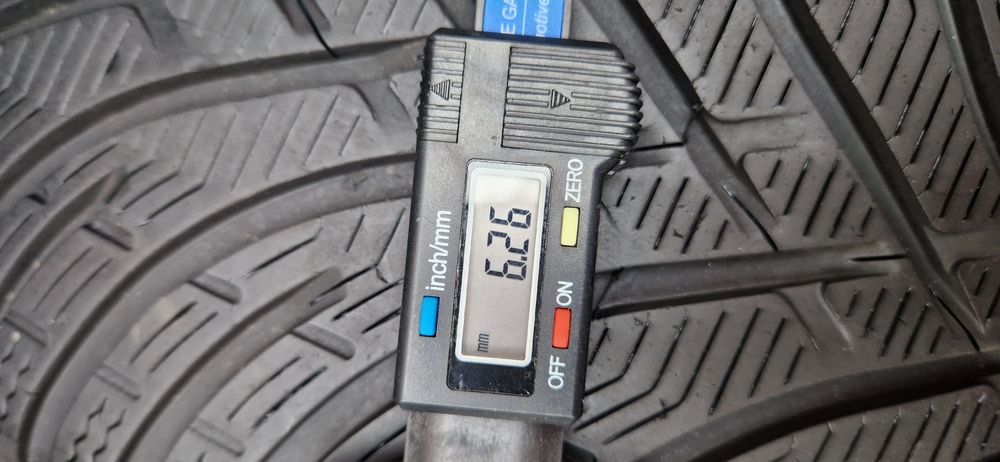 2 Anvelope impecabile Kleber 225 40 R18 M+S