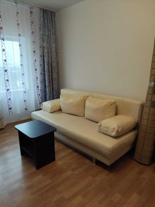 Se închiriază apartament cu o camera