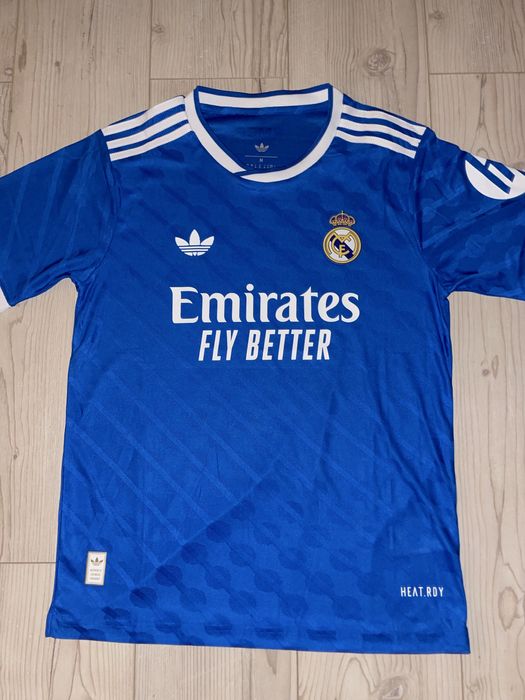 Футболни тениски!