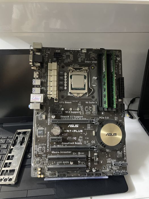 Продам материнскую плату