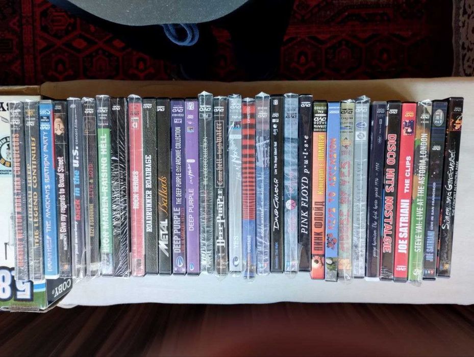 Продаются DVD диски.